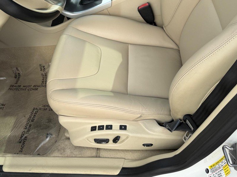 Used 2016 Volvo XC60 T5 Platinum FWD image 17