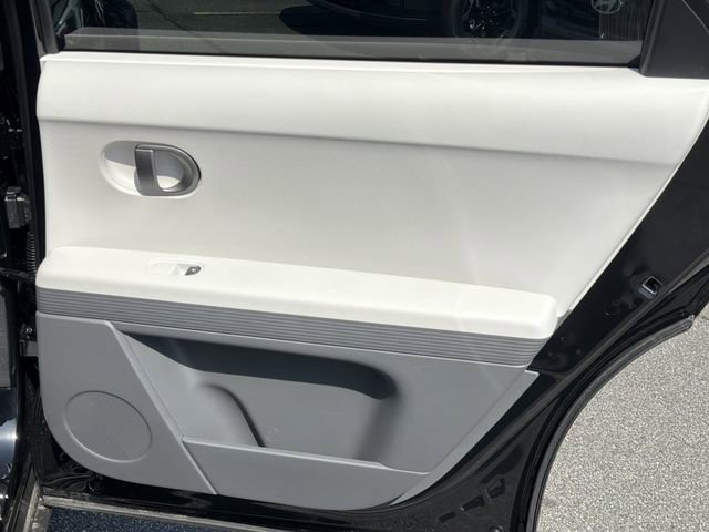 New 2026 Hyundai Ioniq 5 SEL image 16