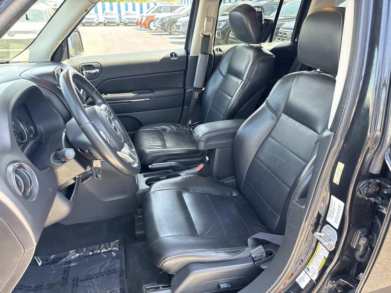 Used 2011 Jeep Patriot Latitude FWD image 34