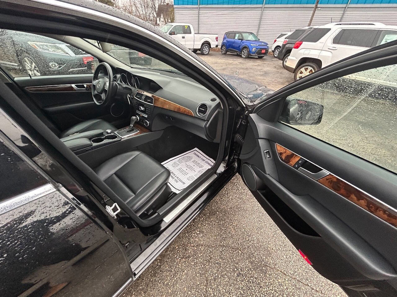 Used 2012 Mercedes-Benz C 300 4MATIC Sedan image 9