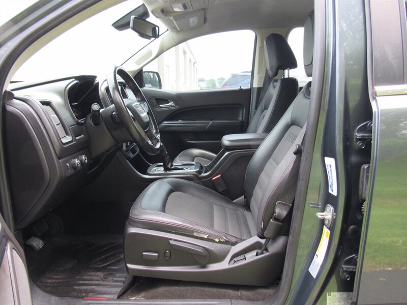 Used 2015 GMC Canyon SLE w/ All-Terrain Package AWD/4WD image 12
