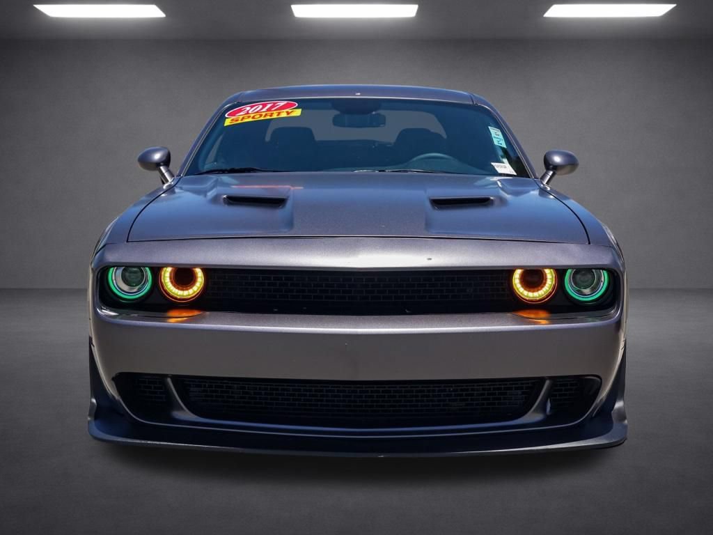 Used 2017 Dodge Challenger R/T RWD image 9