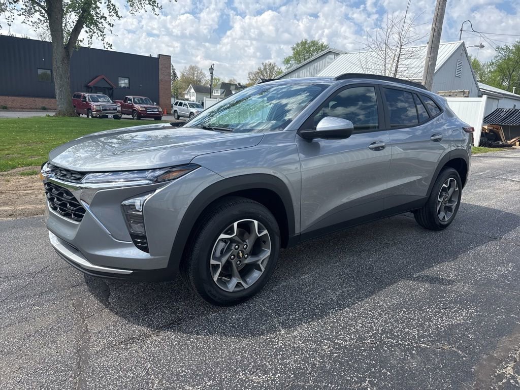 New 2026 Chevrolet Trax LT FWD image 3
