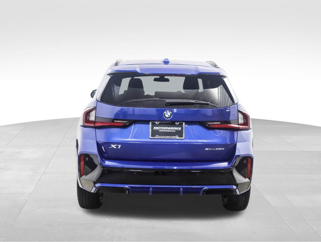 Used 2026 BMW X1 xDrive28i w/ Technology Package image 4