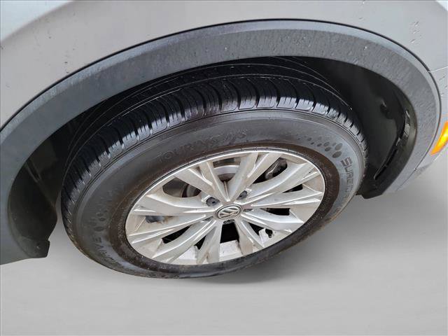Used 2020 Volkswagen Tiguan S FWD image 10