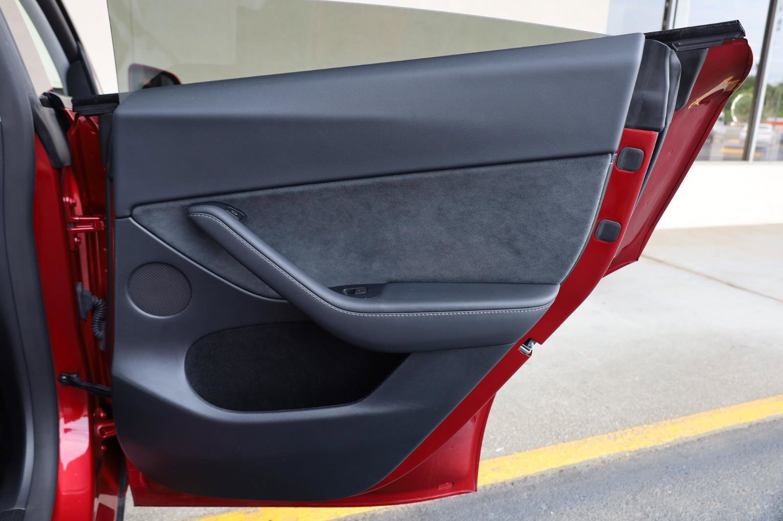 Used 2024 Tesla Model Y Long Range RWD image 22