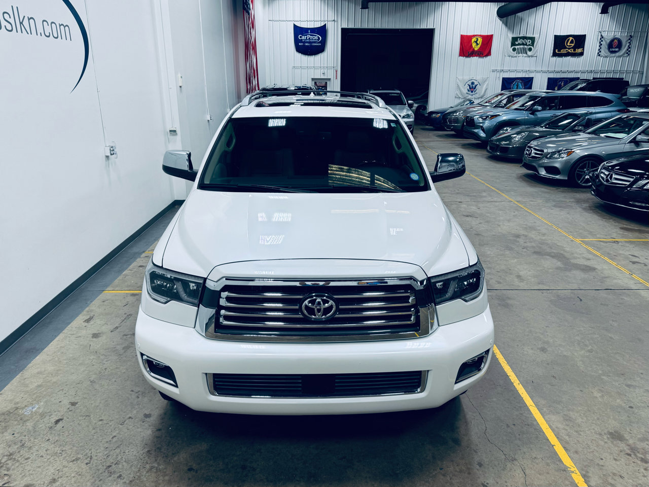 Used 2020 Toyota Sequoia Platinum image 2