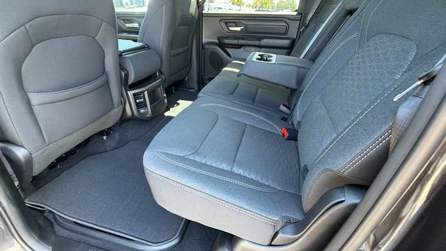 New 2026 RAM 1500 Express AWD/4WD image 16