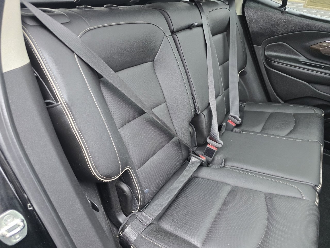 Used 2019 GMC Terrain Denali w/ Advanced Safety Package image 25