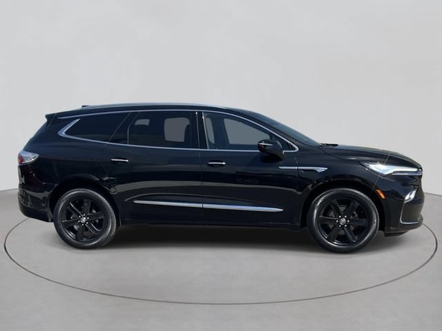 Used 2023 Buick Enclave Essence w/ Sport Touring Edition AWD/4WD image 5