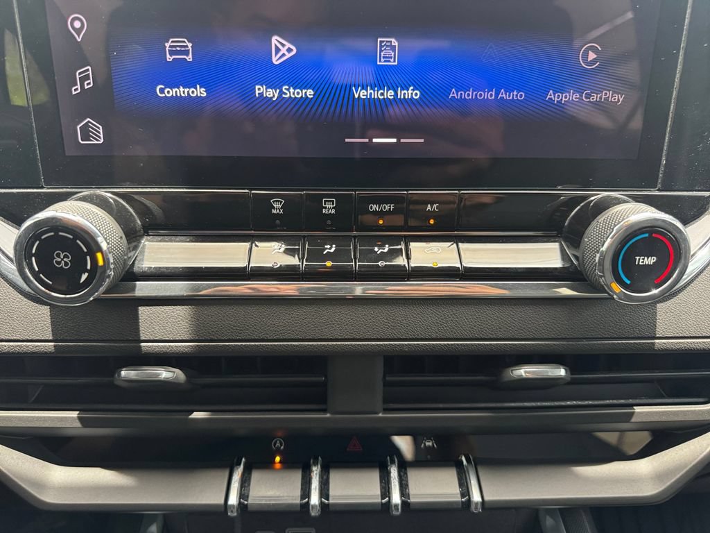 Certified 2023 Chevrolet Colorado Trail Boss w/ Technology Package AWD/4WD image 20