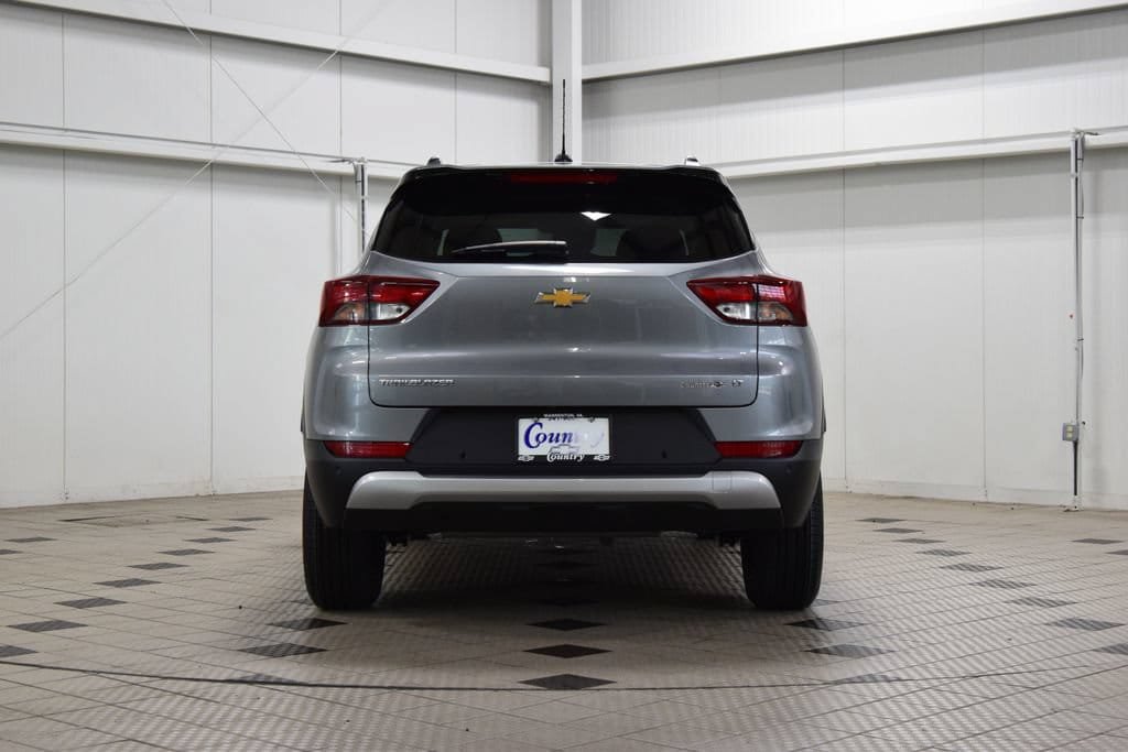 New 2026 Chevrolet TrailBlazer LT w/ Convenience Package FWD image 7