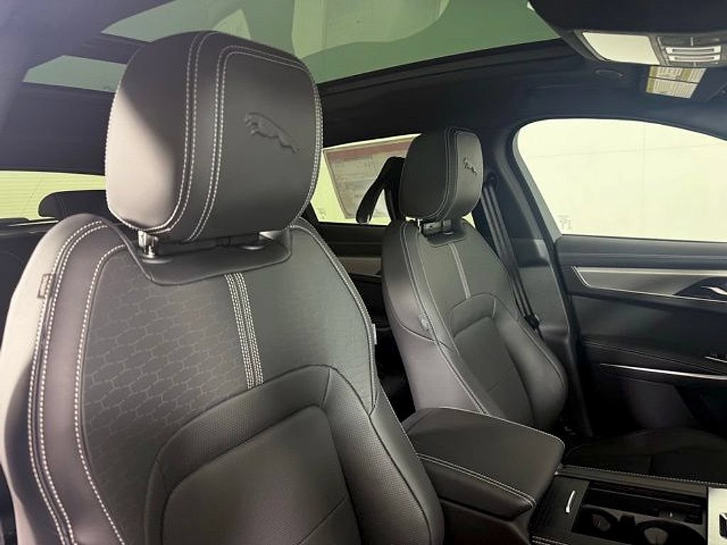 New 2026 Jaguar F-PACE R-Dynamic S AWD/4WD image 34