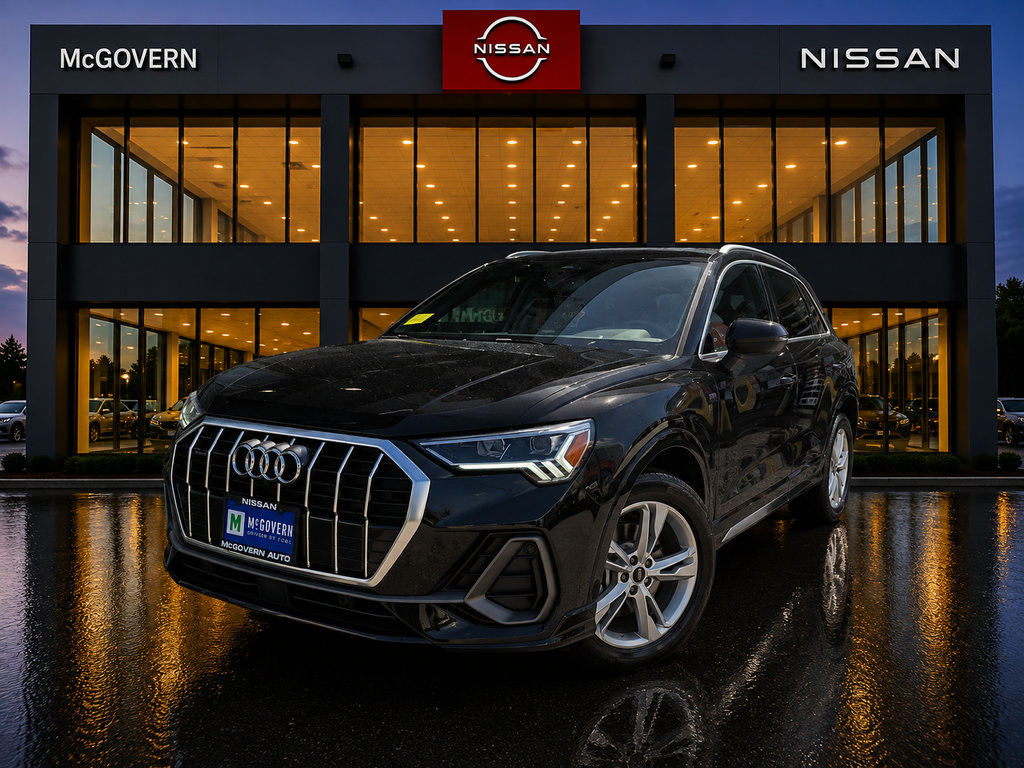 Used 2023 Audi Q3 2.0T Premium Plus w/ Premium Plus Package AWD/4WD image 1