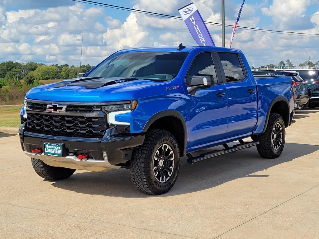Used 2025 Chevrolet Silverado 1500 ZR2 AWD/4WD image 3