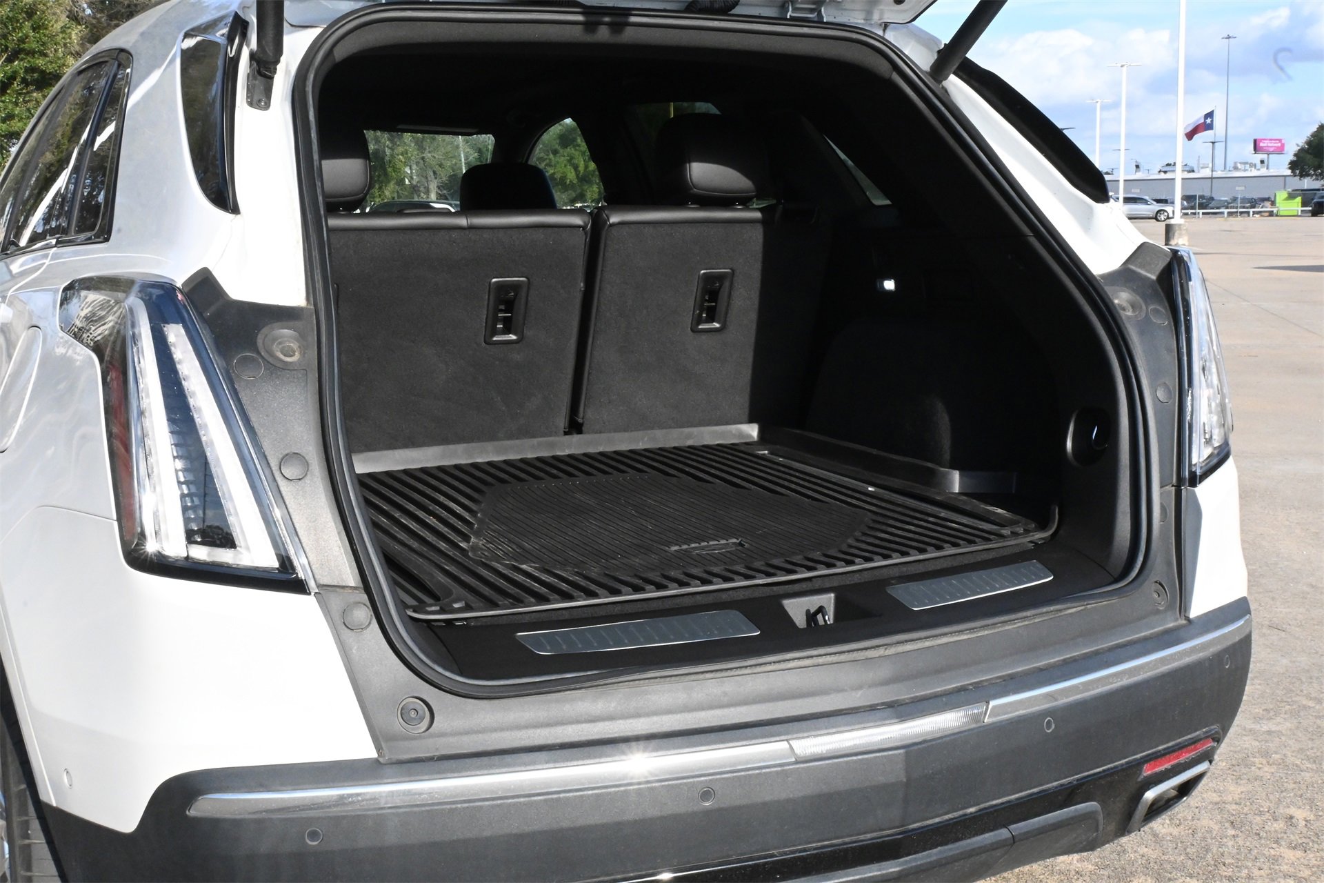 Used 2022 Cadillac XT5 Sportv w/ Technology Package image 23