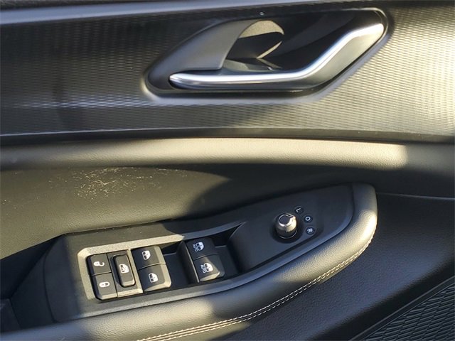 New 2025 Jeep Grand Cherokee L Altitude image 18