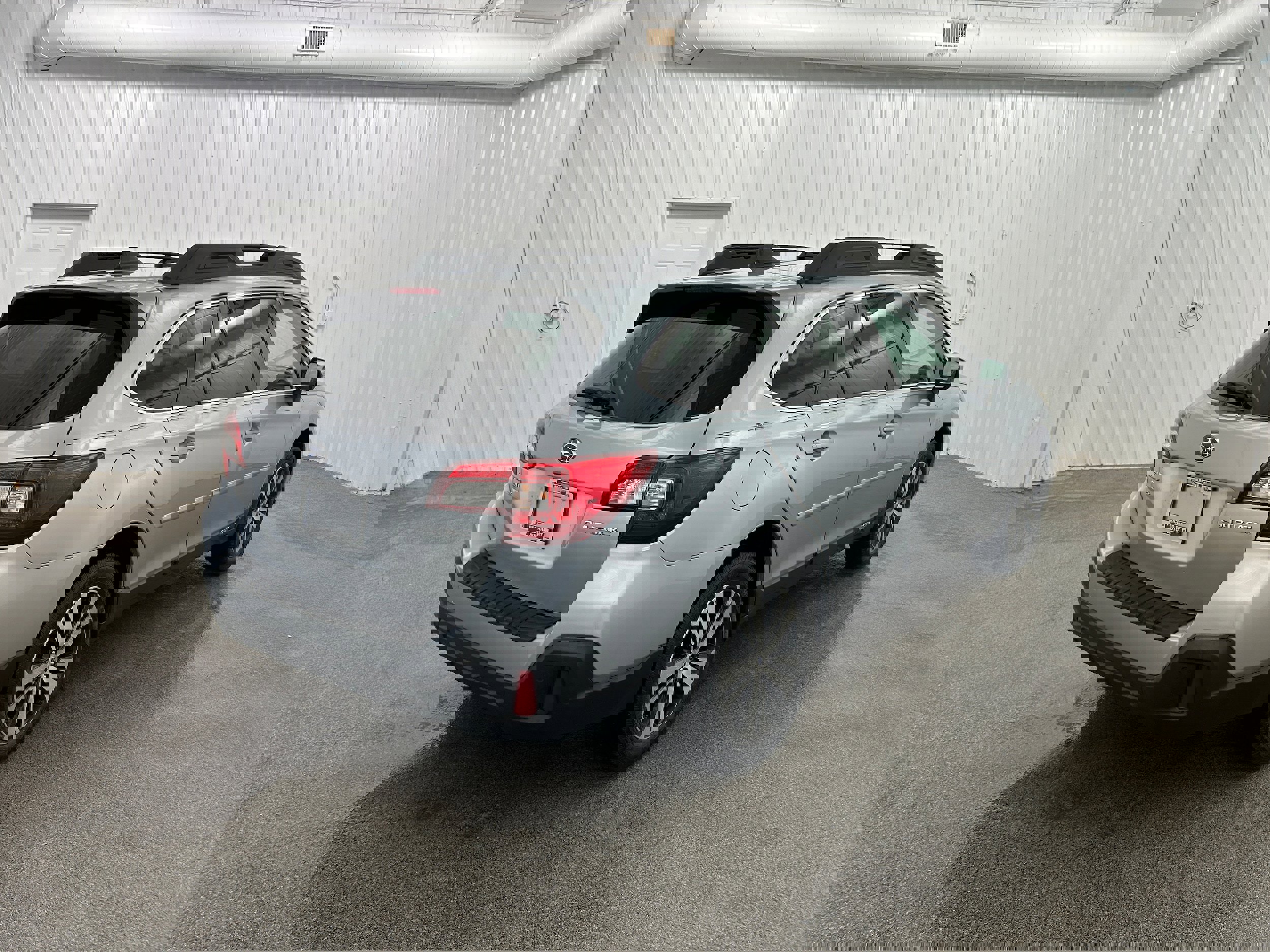 Used 2018 Subaru Outback 2.5i Limited image 36