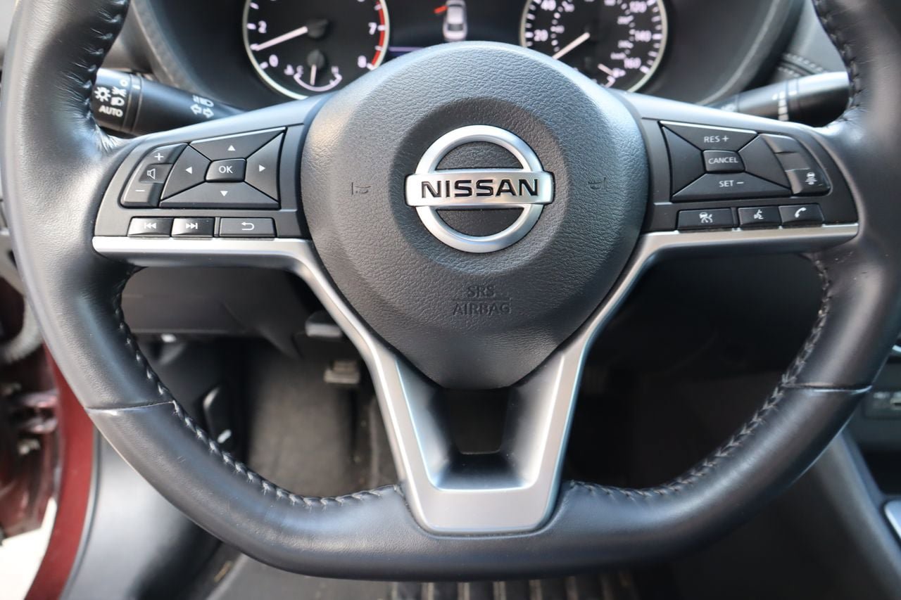 Used 2020 Nissan Sentra SV w/ Electronics Package FWD image 11