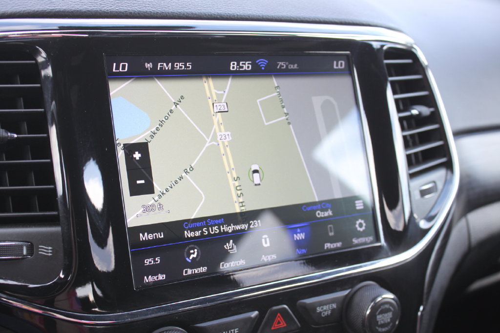 Used 2022 Jeep Grand Cherokee Laredo X RWD image 15