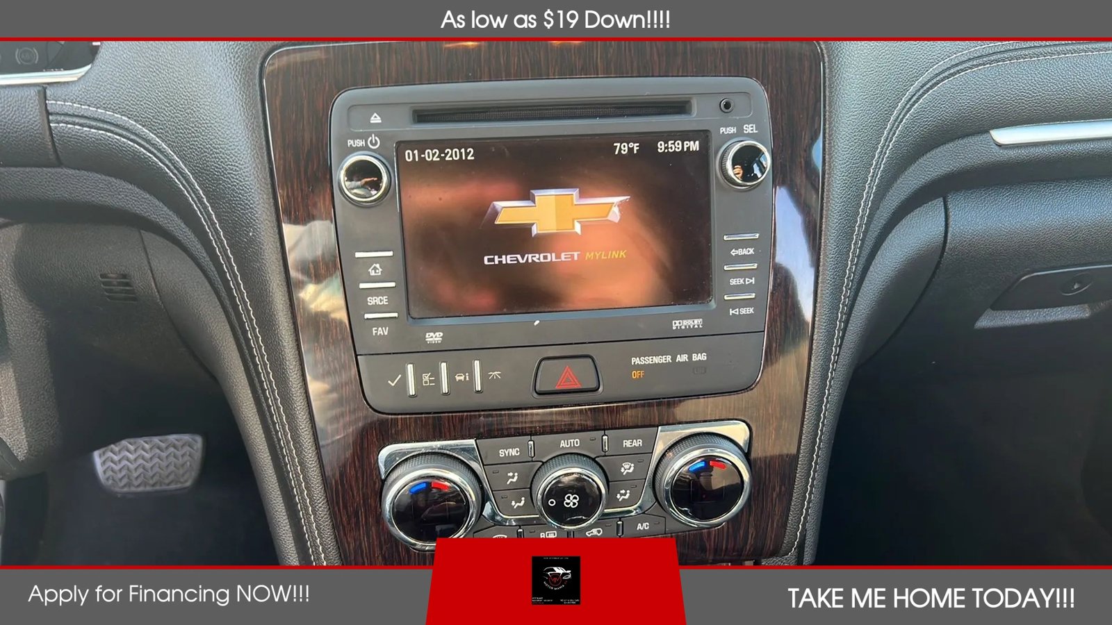 Used 2017 Chevrolet Traverse LT w/ Traveler's Package FWD image 18