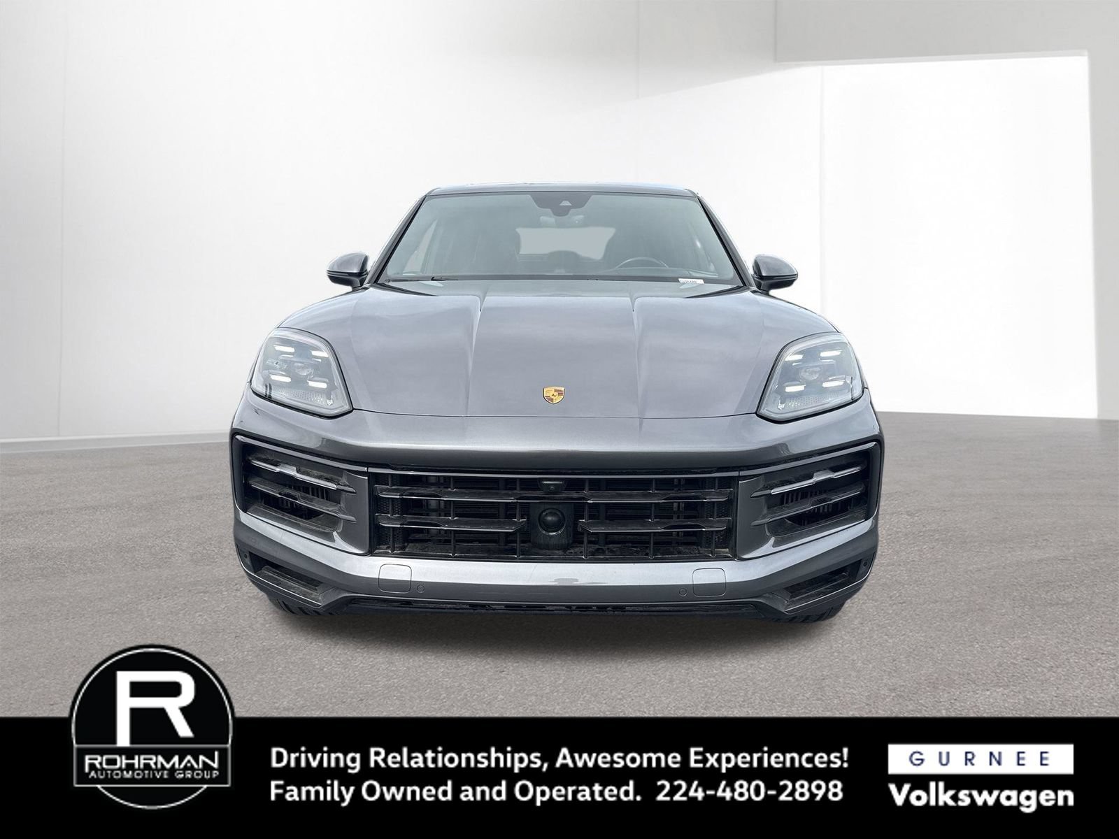Used 2024 Porsche Cayenne Coupe AWD/4WD image 3