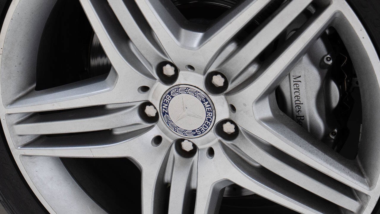 Used 2013 Mercedes-Benz CL 550 4MATIC w/ Sport Pkg image 72