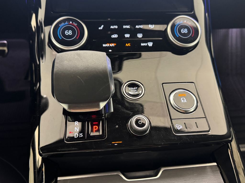 Used 2023 Land Rover Range Rover Sport SE image 22