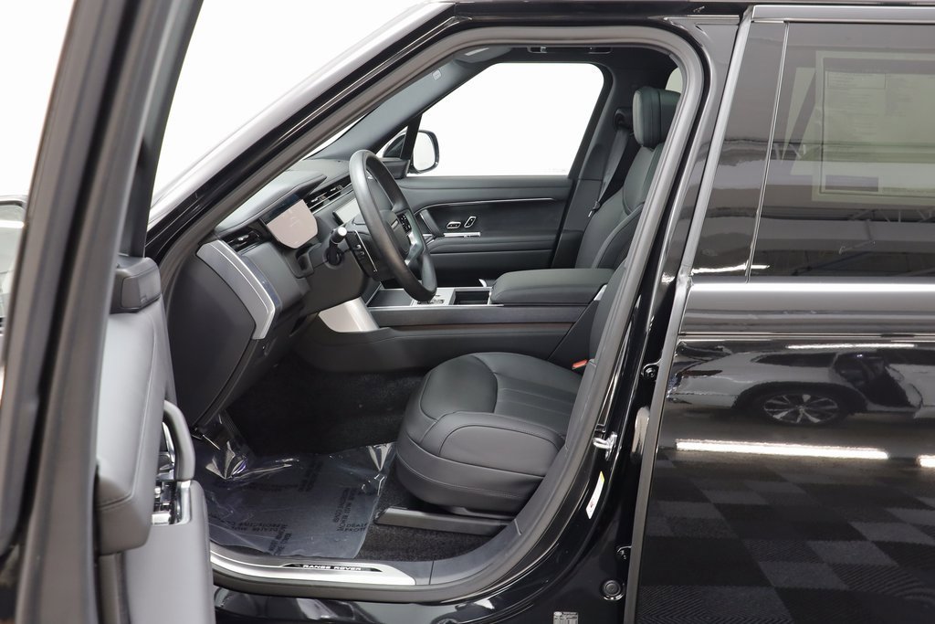 New 2025 Land Rover Range Rover SE image 6