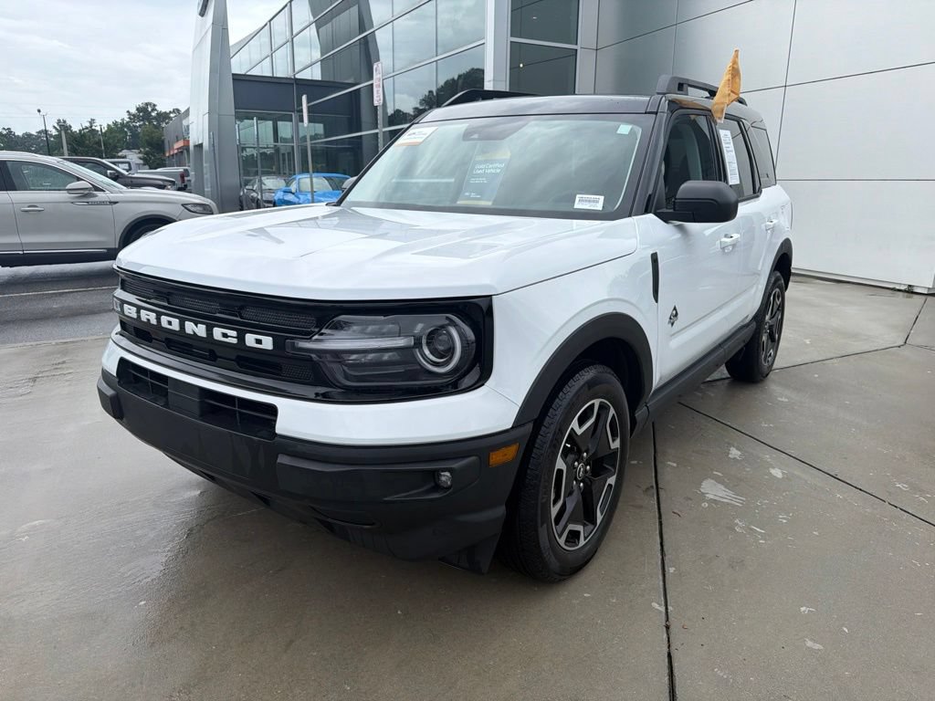 Certified 2024 Ford Bronco Sport Outer Banks w/ Tech Package AWD/4WD image 3