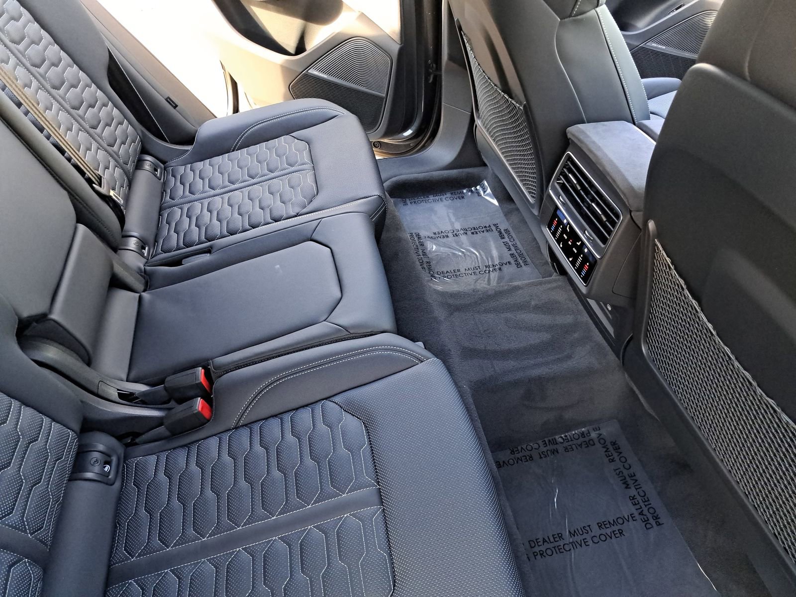 New 2025 Audi RS Q8 performance image 11