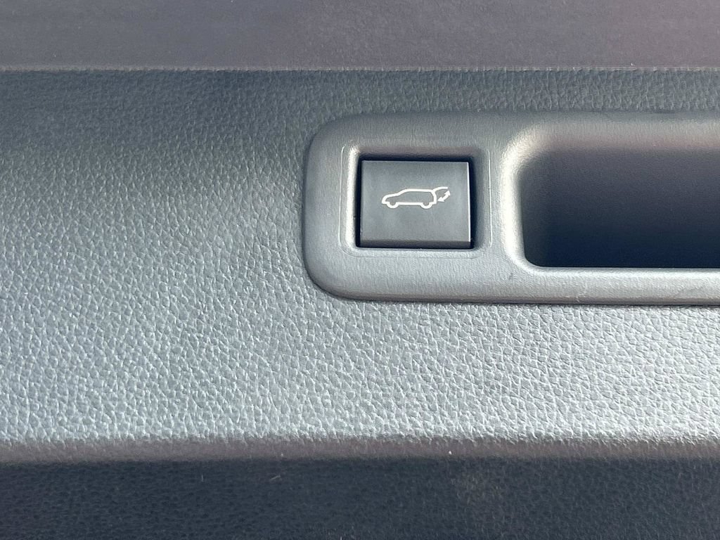 New 2026 Toyota Highlander Limited AWD/4WD image 14