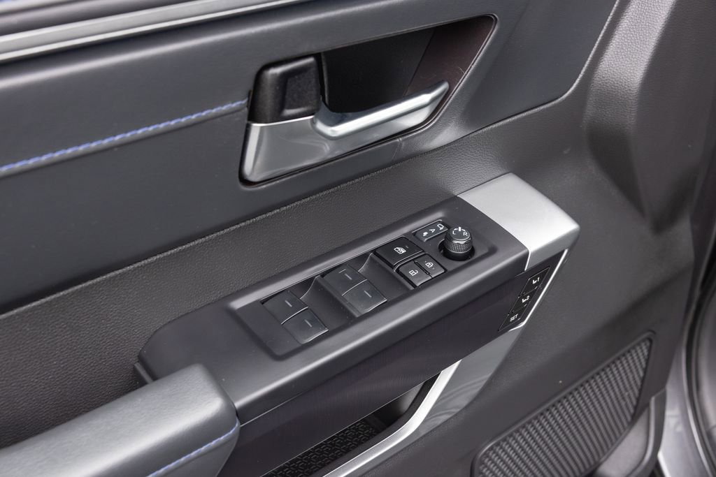 Certified 2024 Toyota Sequoia Platinum AWD/4WD image 9
