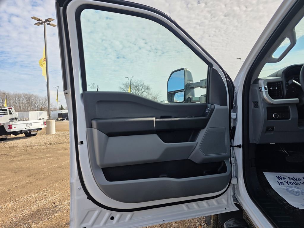 New 2026 Ford F600 4x4 Regular Cab Super Duty w/ XL Chrome Package image 16