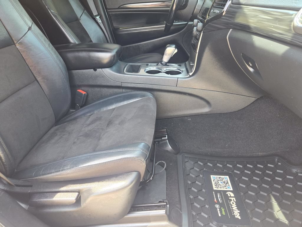 Used 2021 Jeep Grand Cherokee Laredo X RWD image 14