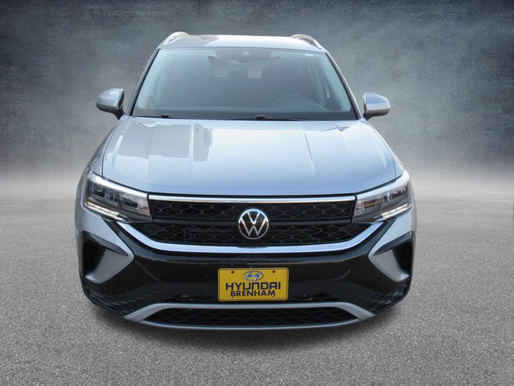 Used 2024 Volkswagen Taos SE FWD image 8