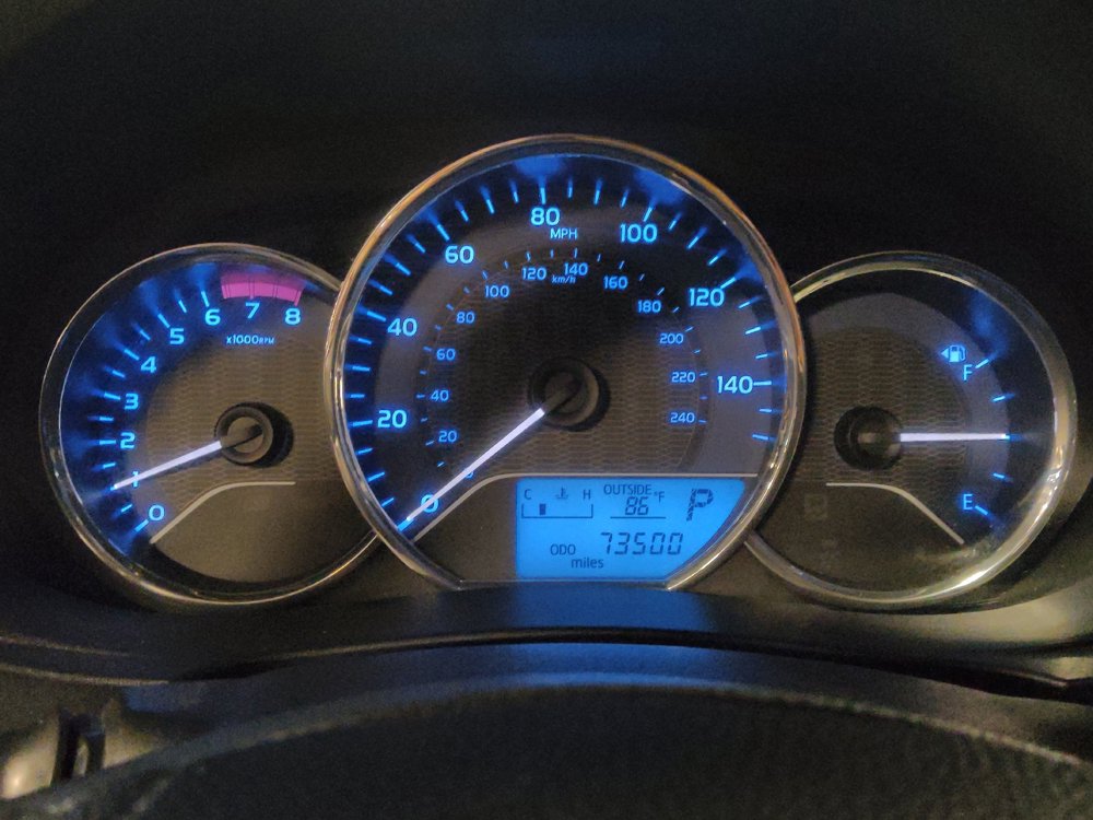 Used 2015 Toyota Corolla LE FWD image 23