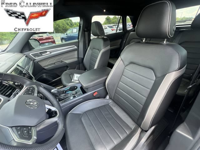 Used 2023 Volkswagen Atlas Cross Sport SEL Premium R-Line AWD/4WD image 25