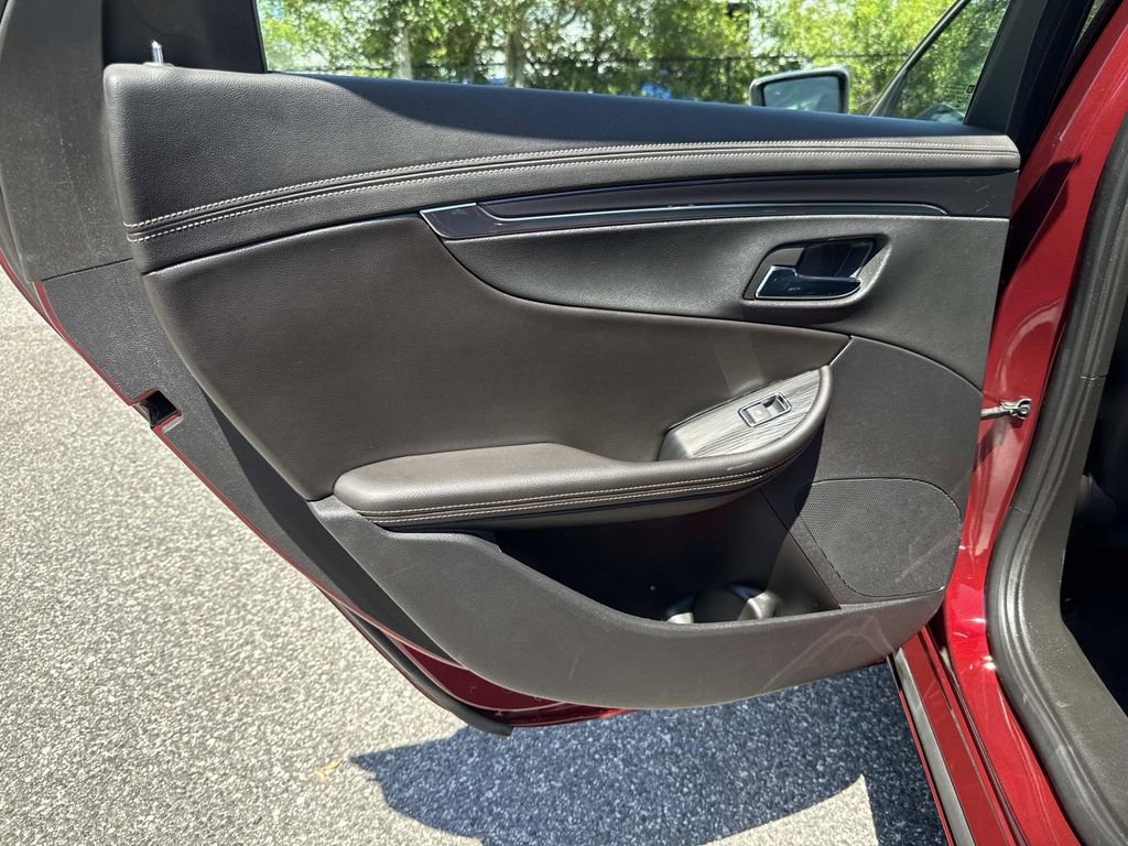 Used 2016 Chevrolet Impala LTZ FWD image 13