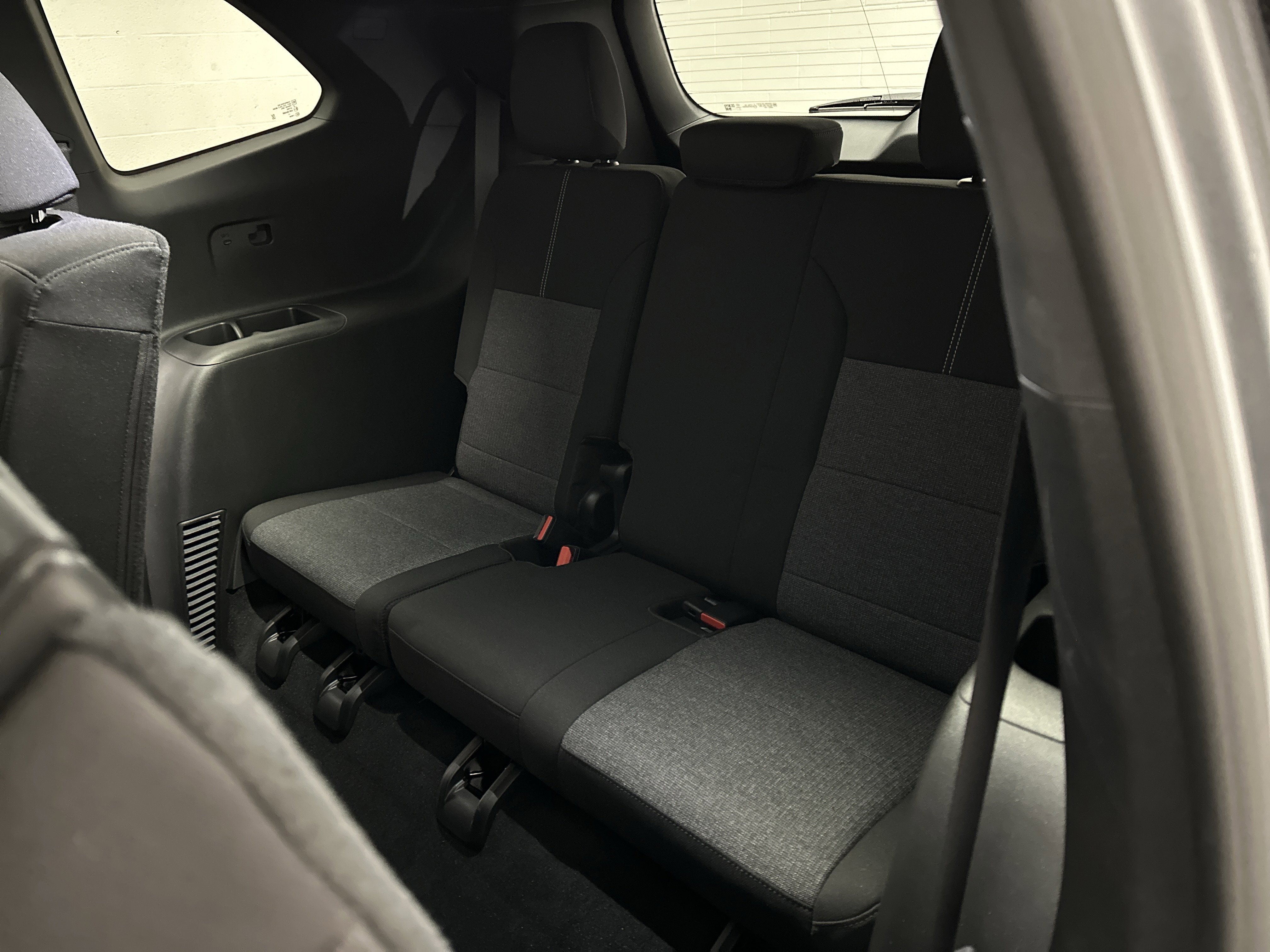 Used 2026 GMC Acadia Elevation image 24