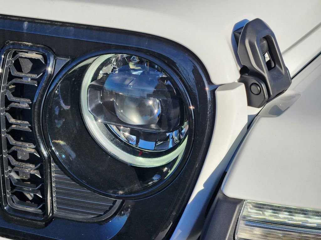 New 2025 Jeep Gladiator Willys image 7