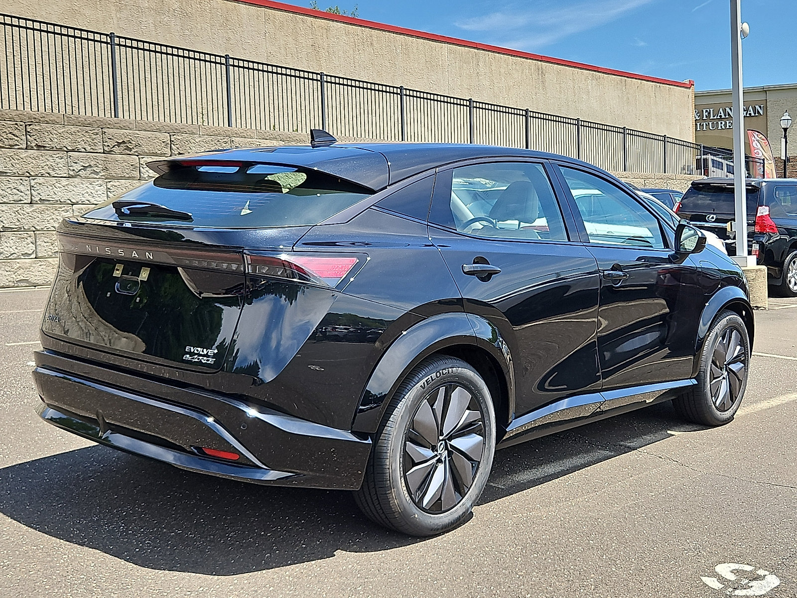 Certified 2024 Nissan Ariya AWD image 6