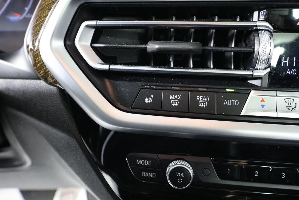 Used 2022 BMW X3 xDrive30i w/ Convenience Package image 39