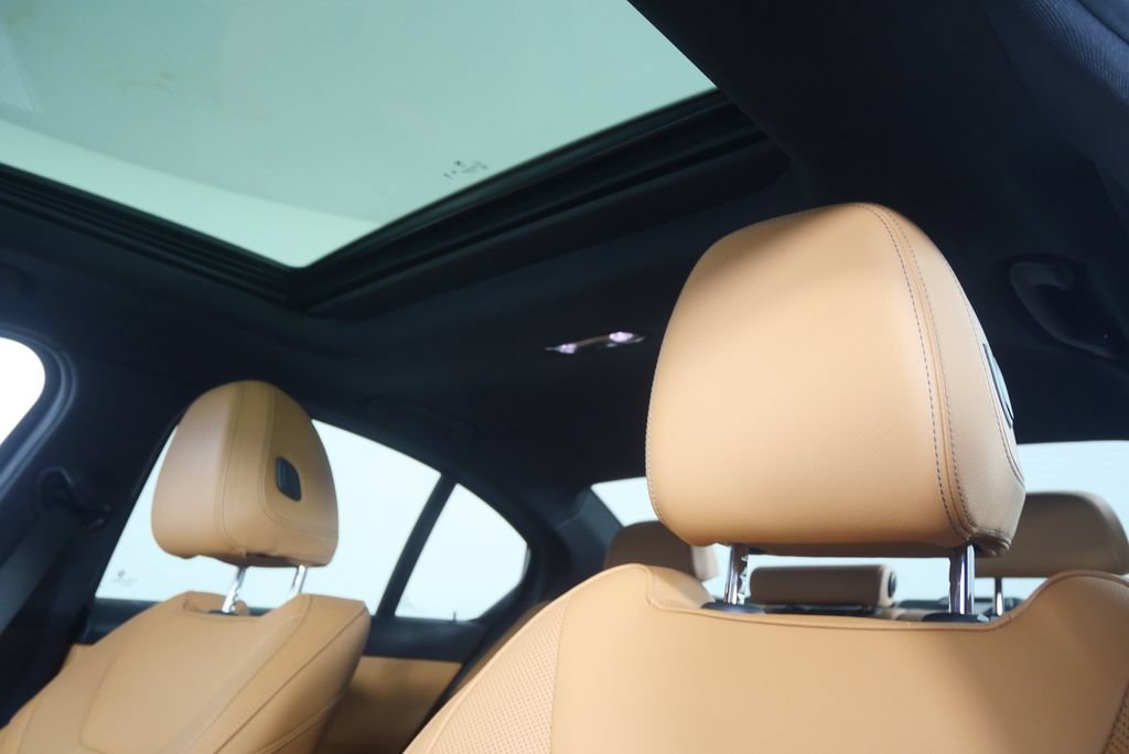 Certified 2024 BMW M340i xDrive AWD/4WD image 11