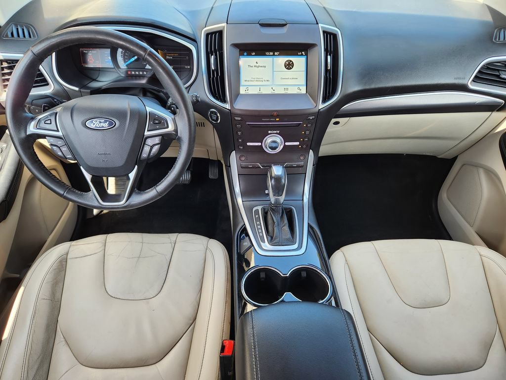 Used 2018 Ford Edge Titanium FWD image 8