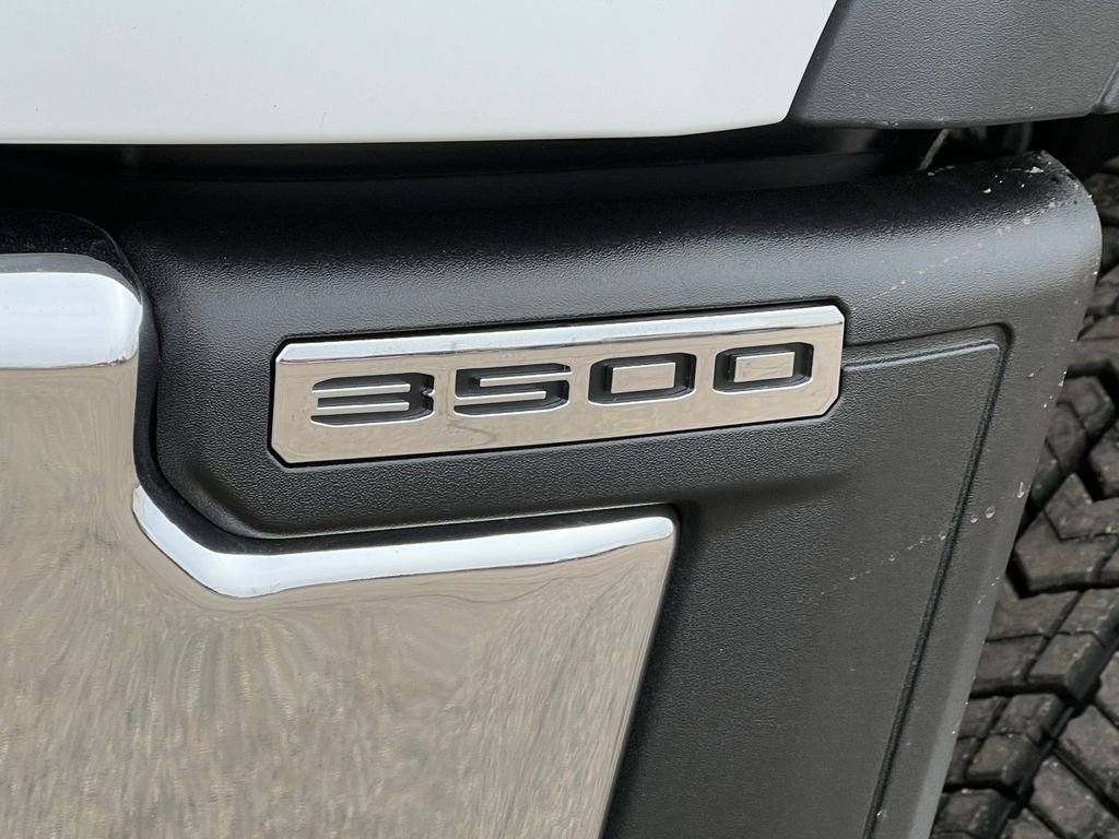 New 2026 GMC Sierra 3500 SLE w/ SLE Value Package image 41