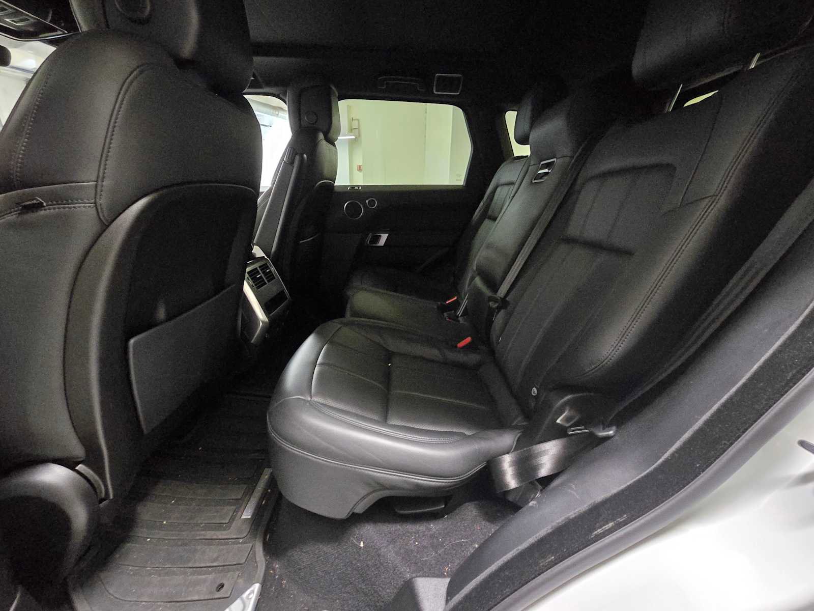 Used 2019 Land Rover Range Rover Sport Supercharged AWD/4WD image 17