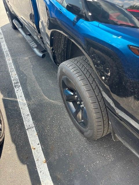 Used 2019 RAM 1500 Big Horn AWD/4WD image 8