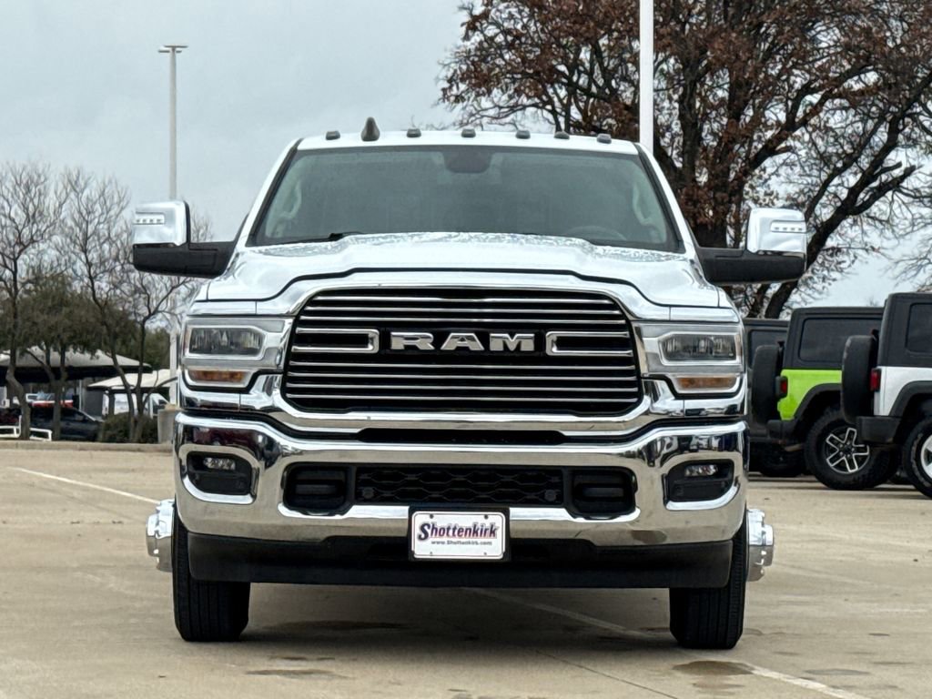 Used 2024 RAM 3500 Laramie AWD/4WD image 2