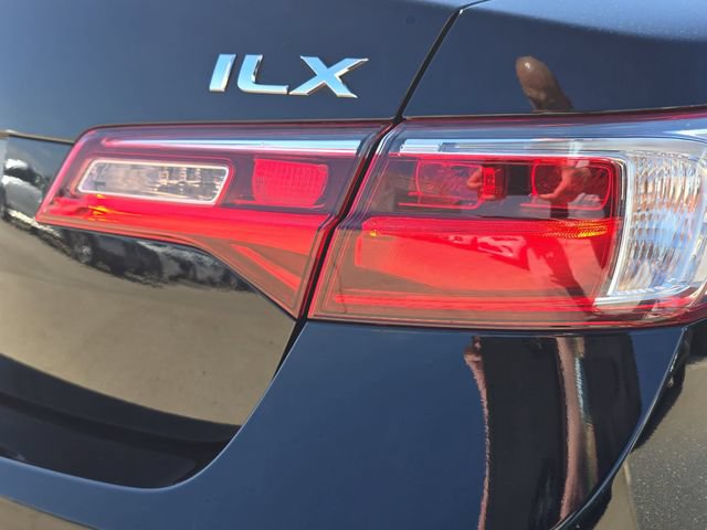 Used 2017 Acura ILX FWD image 37